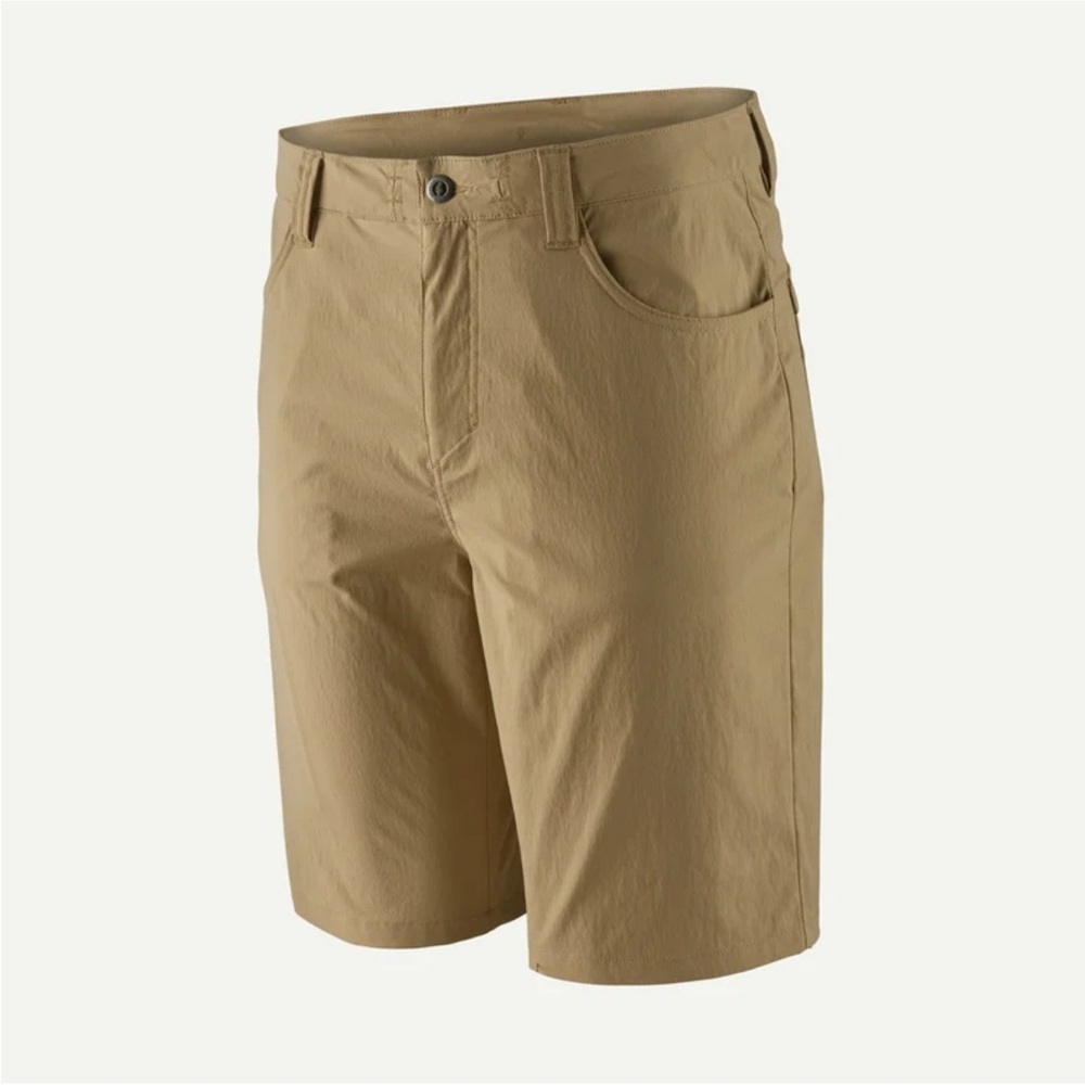 Patagonia Tan Men's Quandary Shorts - 8"
Size 30